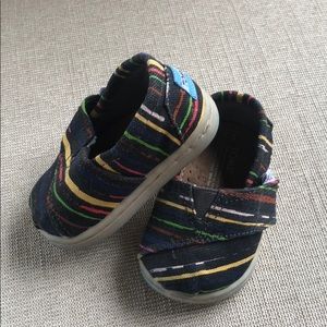 Tiny Toms, Size 3.
